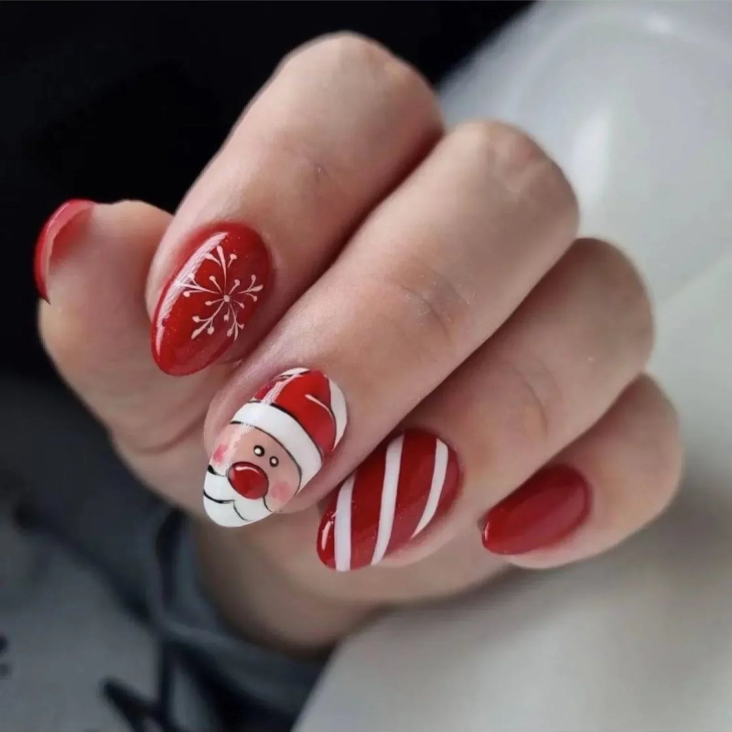 Gold Powder Christmas Fake Nails – Festive Glitter Press‑On Nail Set for Holiday Parties & Winter Glam