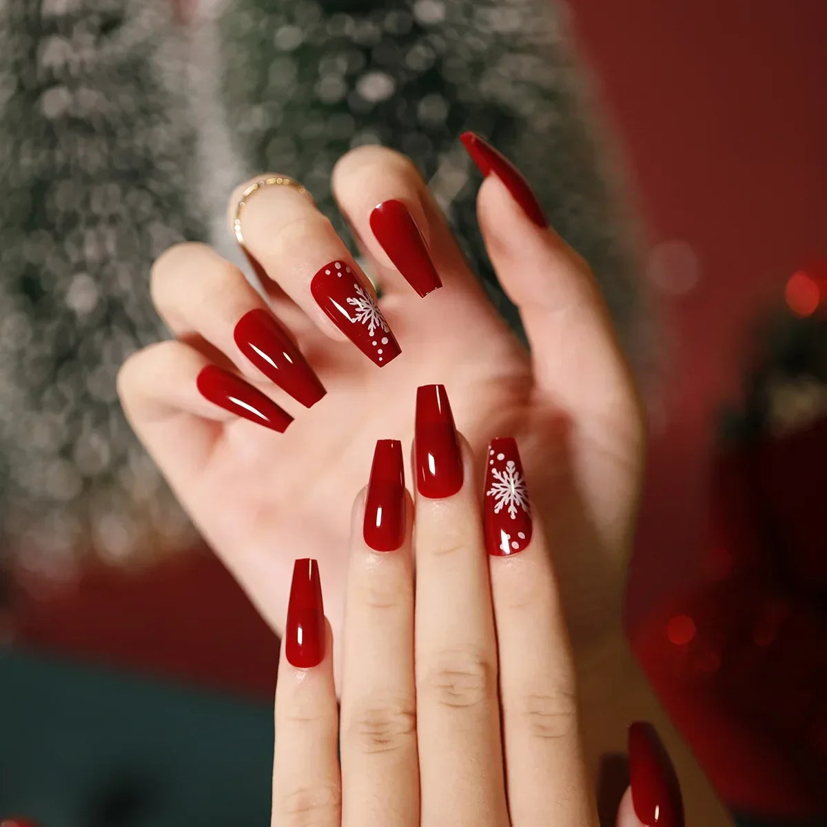 Gold Powder Christmas Fake Nails – Festive Glitter Press‑On Nail Set for Holiday Parties & Winter Glam