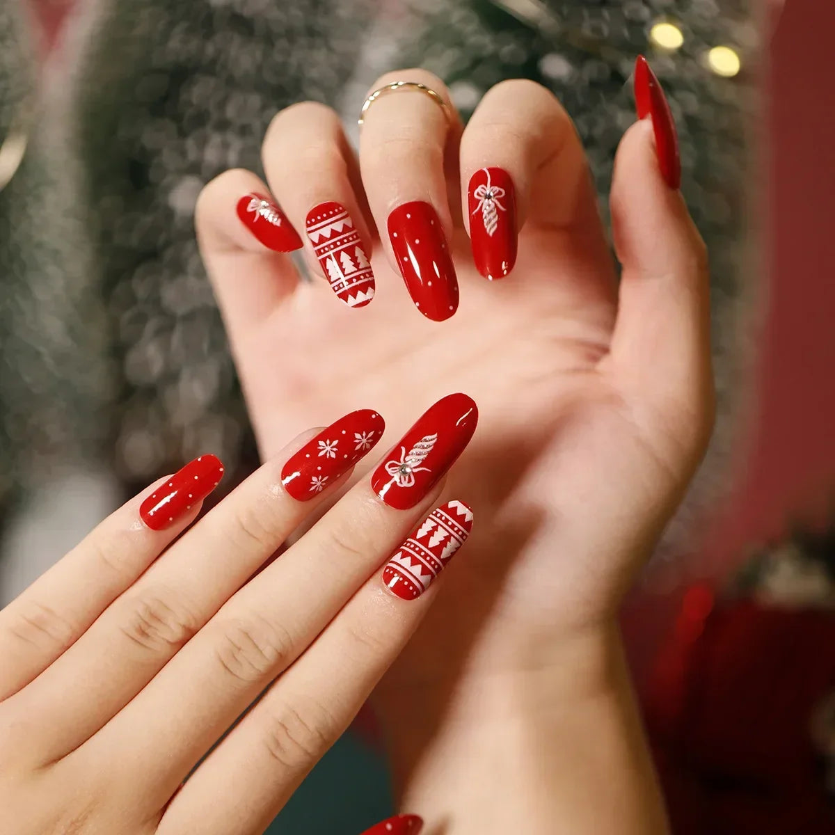 Gold Powder Christmas Fake Nails – Festive Glitter Press‑On Nail Set for Holiday Parties & Winter Glam