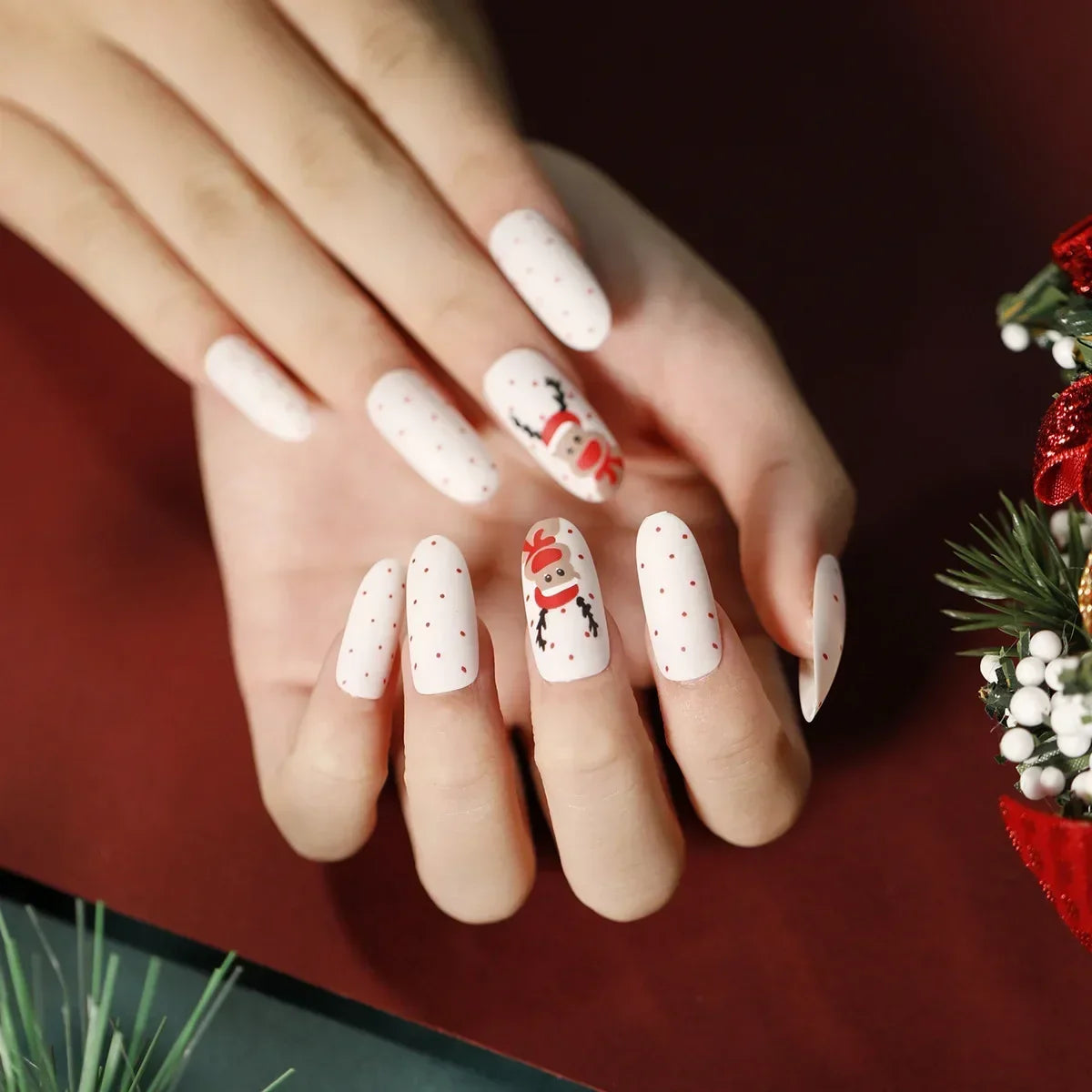 Gold Powder Christmas Fake Nails – Festive Glitter Press‑On Nail Set for Holiday Parties & Winter Glam