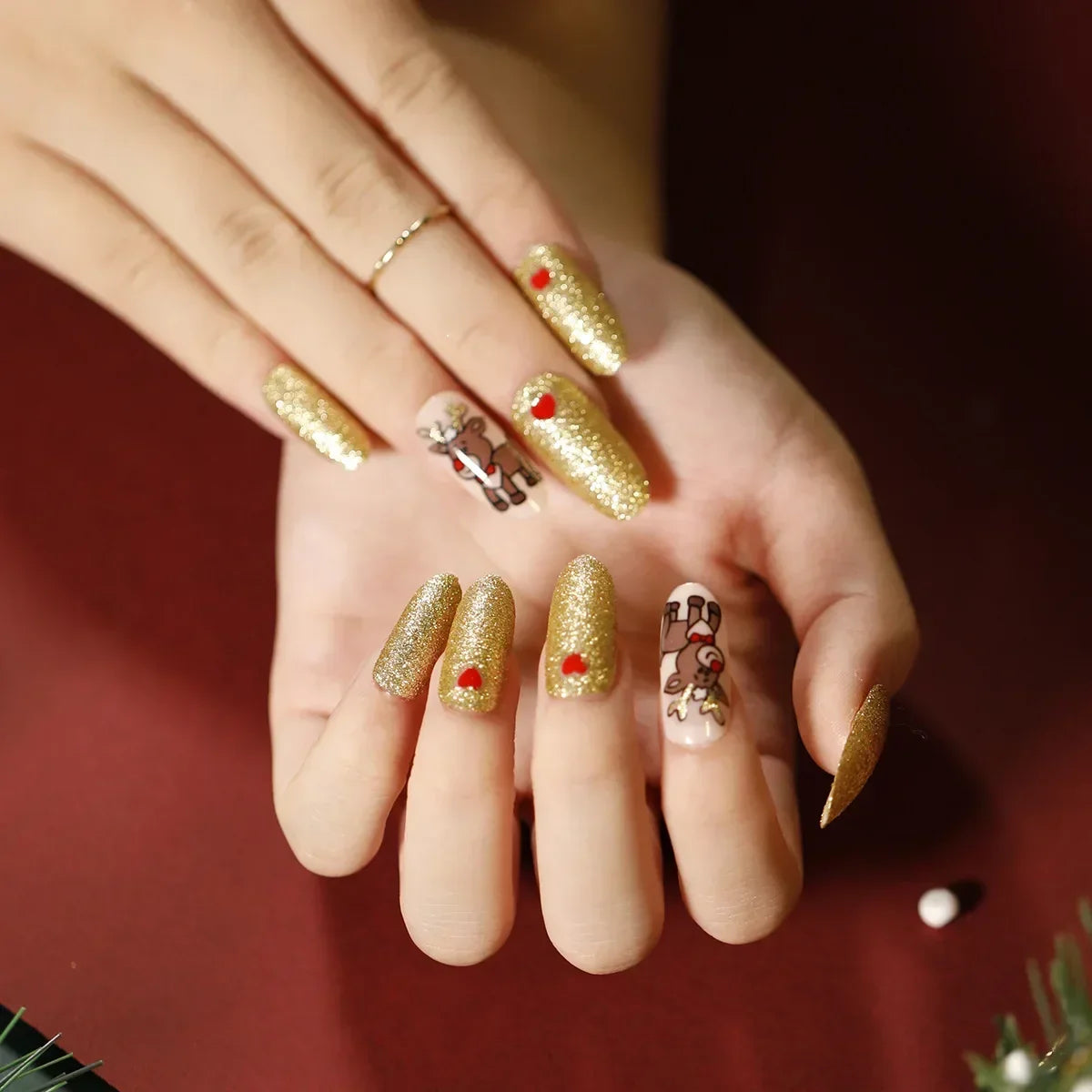Gold Powder Christmas Fake Nails – Festive Glitter Press‑On Nail Set for Holiday Parties & Winter Glam